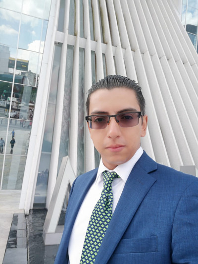 Valentín García