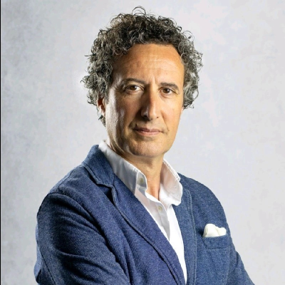 Santiago González